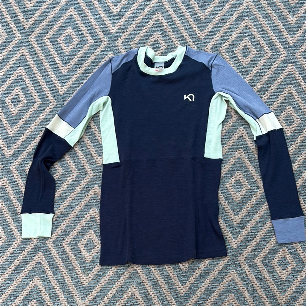 Kari Traa merino baselayer top
